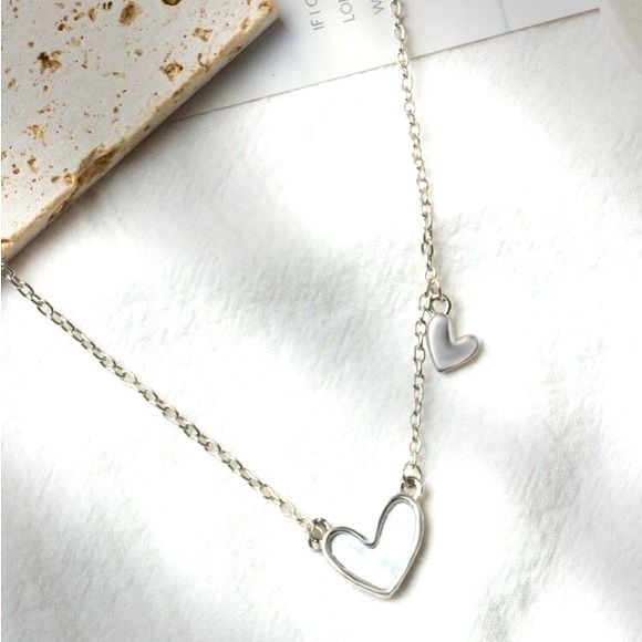 Ultra Dainty Delicate Valentine Enamel Hearts💕Necklace White & Silver - Picture 1 of 5